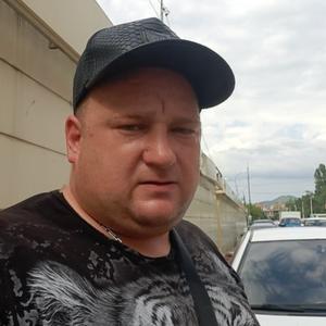 Виталий, 42 года, Нежинский