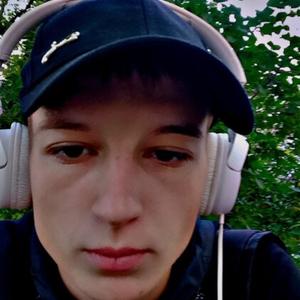 Антон, 18 лет, Новосибирск