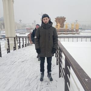 Парни в Серпухове: Илья, 25 - ищет девушку из Серпухова