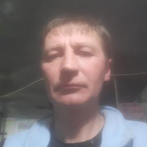 Парни в Караколе (Кыргызстан): Олег, 44 - ищет девушку из Каракола (Кыргызстан)