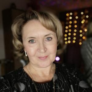 Елена, 57 лет, Екатеринбург