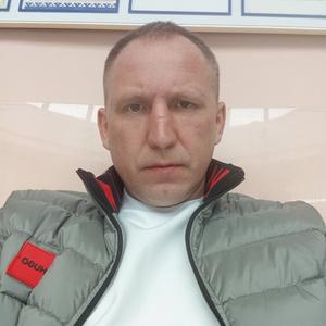 Парни в Ханты-Мансийске: Виталий, 41 - ищет девушку из Ханты-Мансийска