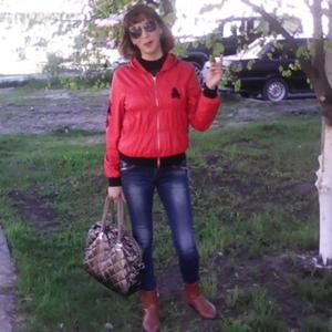 Девушки в Тобольске: Дина Яркова, 46 - ищет парня из Тобольска