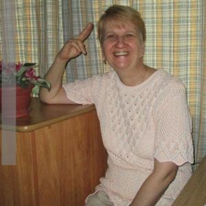 Ирина, 63 года, Курск