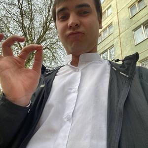 Парни в Электросталь: Максим, 24 - ищет девушку из Электросталь
