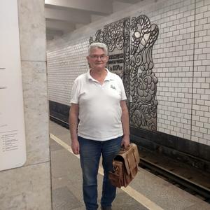 Леонтий, 64 года, Москва
