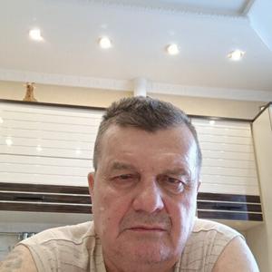 Парни в Нижневартовске: Петр, 64 - ищет девушку из Нижневартовска