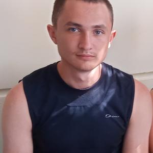Парни в Ангарске: Максим, 26 - ищет девушку из Ангарска