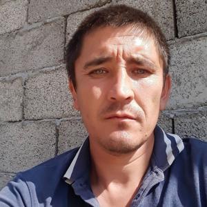 Парни в Хасавюрте: Eldor, 39 - ищет девушку из Хасавюрта