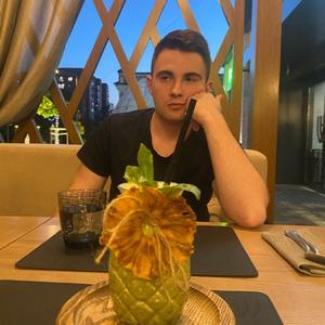 Александр, 22 года, Белгород