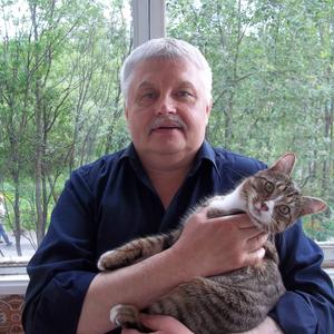 Олег, 65 лет, Мурманск