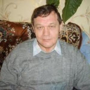 Юрий, 74 года, Омск