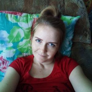 Девушки в Ачинске: Валентина, 31 - ищет парня из Ачинска