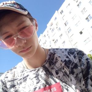 Ростислав, 21 год, Батайск