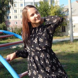Девушки в Петергофе: Александра, 22 - ищет парня из Петергофа