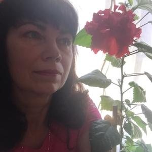 Елена, 55 лет, Усолье-Сибирское