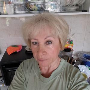 Валентина, 69 лет, Астрахань