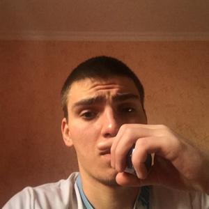 Vladimir, 22 года, Новороссийск