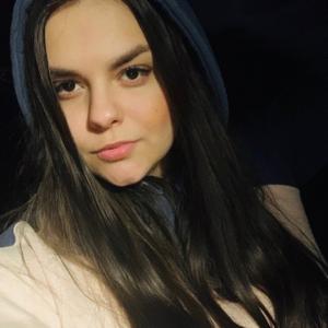 Алёна, 28 лет, Санкт-Петербург