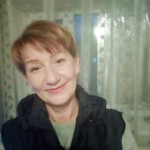 Девушки в Новокубанске: Ольга, 52 - ищет парня из Новокубанска