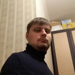 Парни в Нижневартовске: Максим, 34 - ищет девушку из Нижневартовска