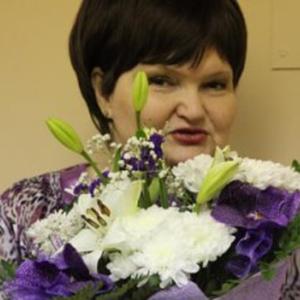 Людмила, 67 лет, Иркутск