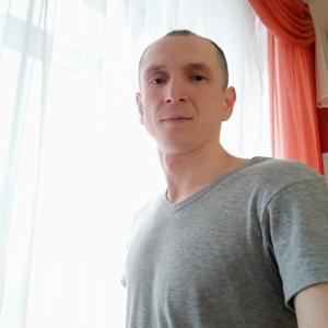 Парни в Новочебоксарске: Владимир, 37 - ищет девушку из Новочебоксарска