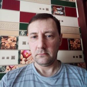 Парни в Новокузнецке: Иван Иванов, 44 - ищет девушку из Новокузнецка