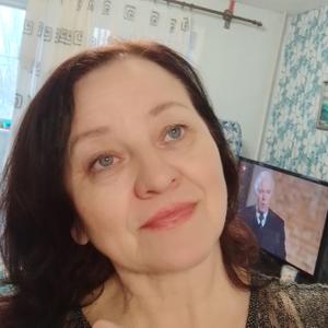 Девушки в Екатеринбурге: Наталья, 66 - ищет парня из Екатеринбурга