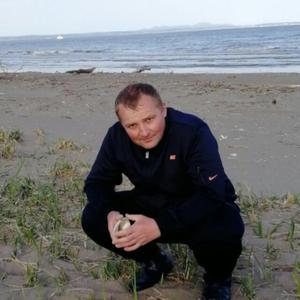 Виталий, 42 года, Южно-Сахалинск