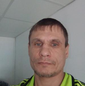 Олег, 43 года, Белогорск