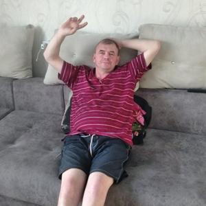 Андрей, 49 лет, Белово