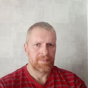 Алексей, 47 лет, Новотитаровская