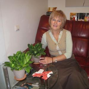 Валентина, 65 лет, Казань