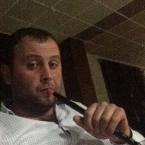 Парни в Гулькевичах: Руслан, 35 - ищет девушку из Гулькевич
