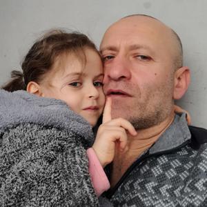 Парни в Владикавказе: Зураб, 46 - ищет девушку из Владикавказа