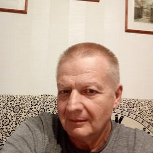 Леонид, 67 лет, Казань