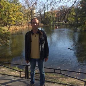 Парни в Саратове: Андрей, 53 - ищет девушку из Саратова