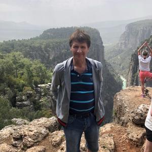 Парни в Твери: Andrey, 61 - ищет девушку из Твери