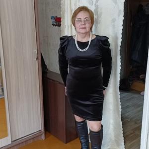 Девушки в Новосибирске: Светлана, 58 - ищет парня из Новосибирска