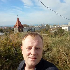 Парни в Екатеринбурге: Сергей Чернов, 38 - ищет девушку из Екатеринбурга