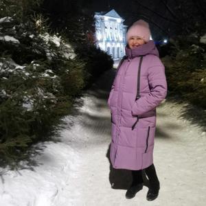 Девушки в Северске: Елена, 56 - ищет парня из Северска