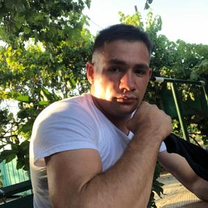 Роман, 24 года, Ереван