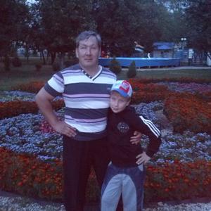 Парни в Альметьевске: Анвар, 53 - ищет девушку из Альметьевска
