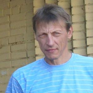 Андрей, 57 лет, Смоленск