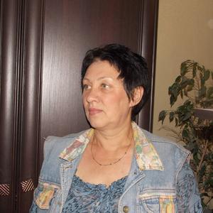 Елена, 66 лет, Барнаул