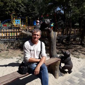 Парни в Волгодонске: Василий, 41 - ищет девушку из Волгодонска