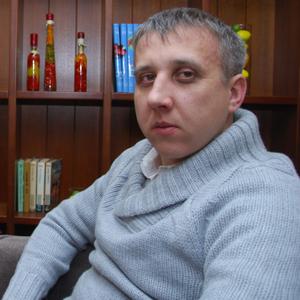 Парни в Владивостоке: Сергей, 38 - ищет девушку из Владивостока