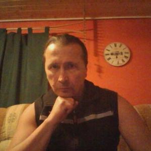Парни в Алейске: Владимир Матюшин, 67 - ищет девушку из Алейска