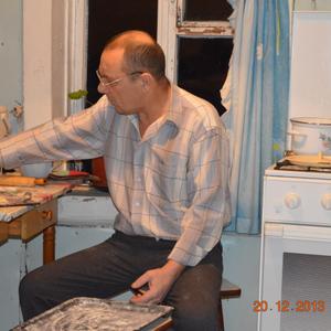 Парни в Вологде: Николай, 67 - ищет девушку из Вологды